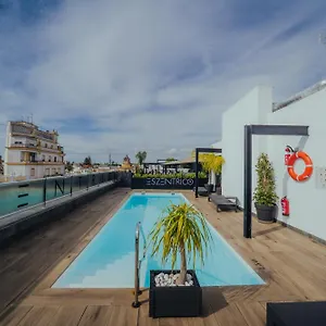 https://eszentrico-suites-jerez.hotelsincadiz.net
